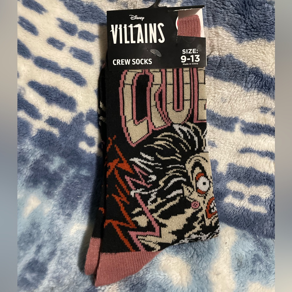Nwt Disney Cruella Da Vil 101 Dalmatians Socks One Pair  Brand New